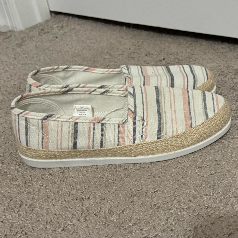 Cure Kinetic Energy size 8 cream gray pink stripe canvas slip on shoes new
